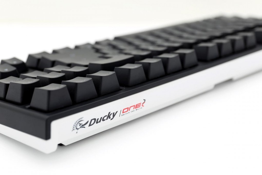 TECLADO GAMER DUCKY ONE 2 RGB TKL KAILH BOX RED SWITCH DOUBLE SHOT PBT MECANICO - 3 TECLADO GAMER DUCKY ONE 2 RGB TKL KAILH BOX RED SWITCH DOUBLE SHOT PBT MECANICO