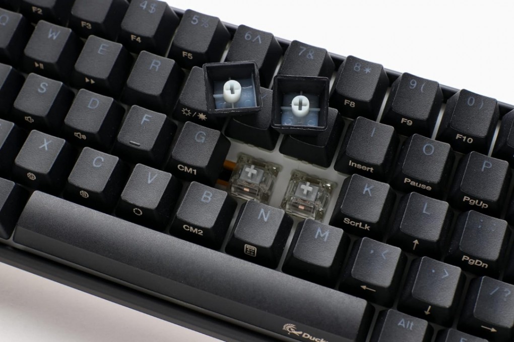 TECLADO MECANICO DUCKY ONE 3 MINI - HOTSWAP - CHERRY MX RED - RGB - 3 TECLADO MECANICO DUCKY ONE 3 MINI - HOTSWAP - CHERRY MX RED - RGB