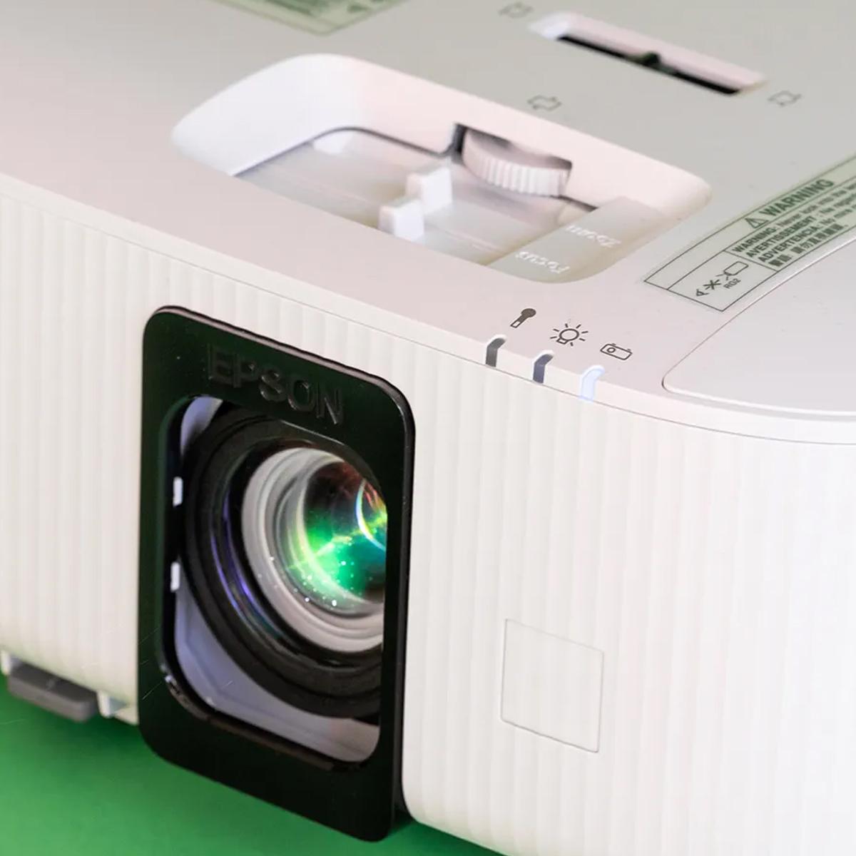 proyector epson cinema 2300 4k pro uhd para videojuegos proyector epson cinema 2300 4k pro uhd para videojuegos